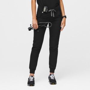 Figs jogger scrub pants - black (petite)